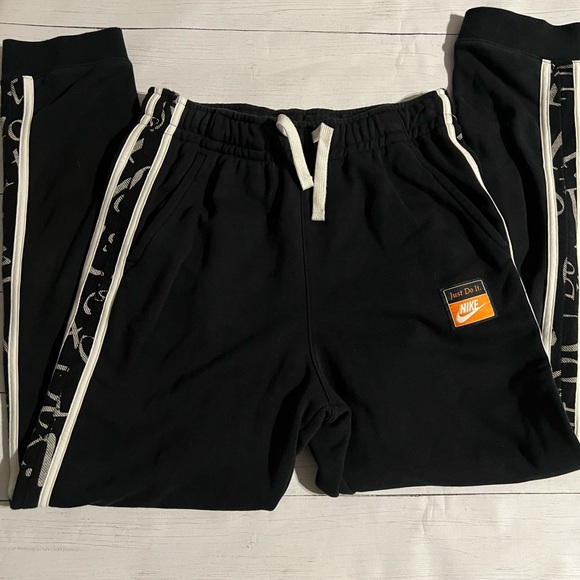 Nike Other - Nike Youth XL sweatpants